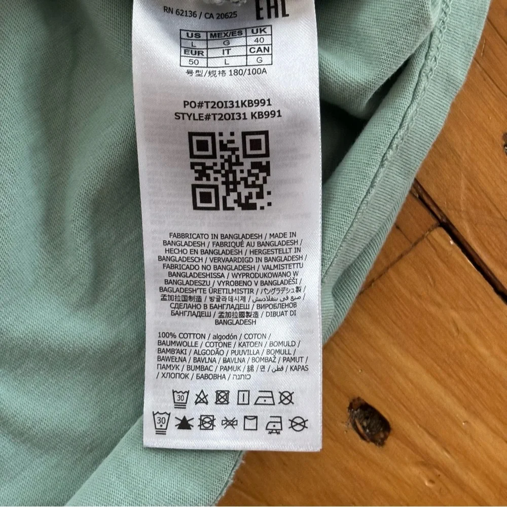 GUESS Los Angeles Sage Green Logo Tee Size L - Picture 7 of 9